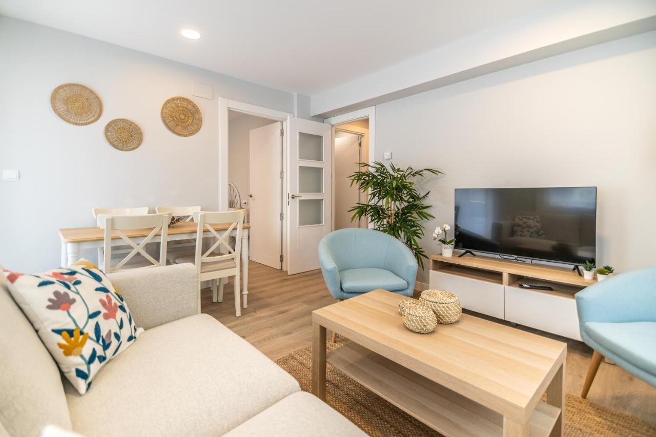 Villa Marta - Apartamentos Centricos Junto Al Mar Кастро-Урдиалес Экстерьер фото